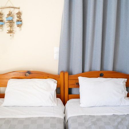 Nefeli Rooms Agia Marina Eksteriør billede