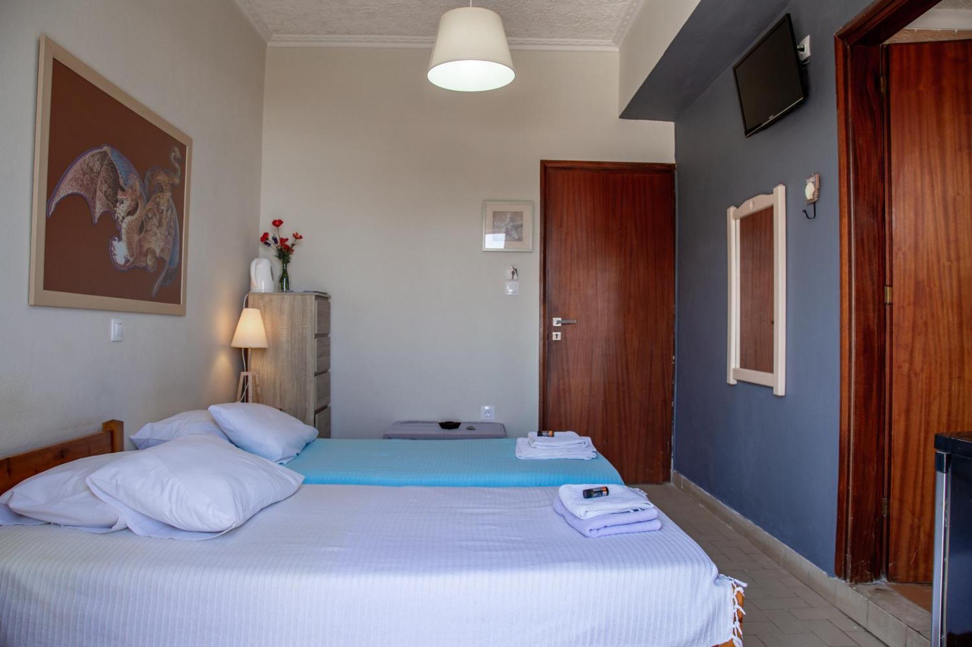 Nefeli Rooms Agia Marina Eksteriør billede