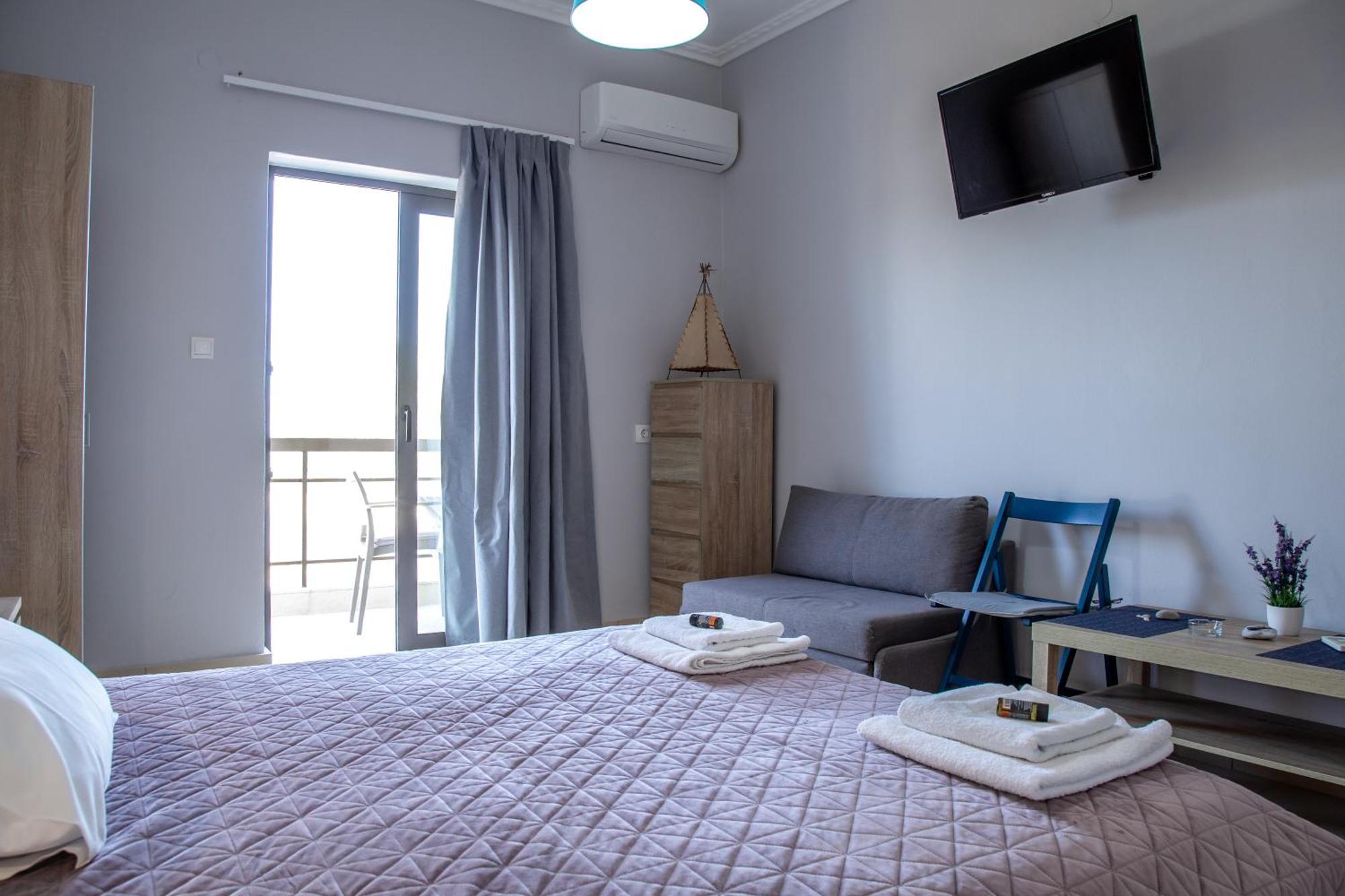 Nefeli Rooms Agia Marina Eksteriør billede