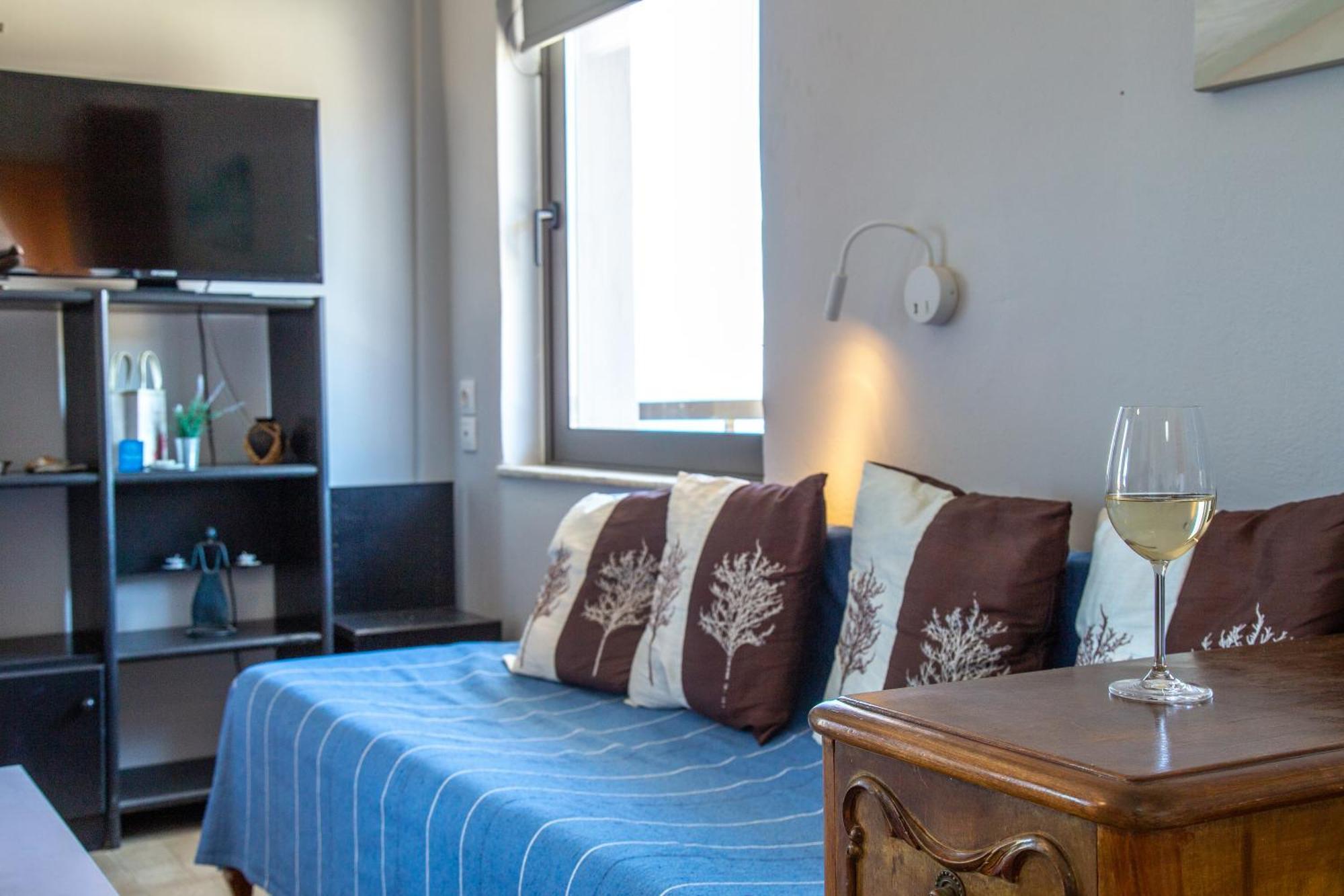 Nefeli Rooms Agia Marina Eksteriør billede