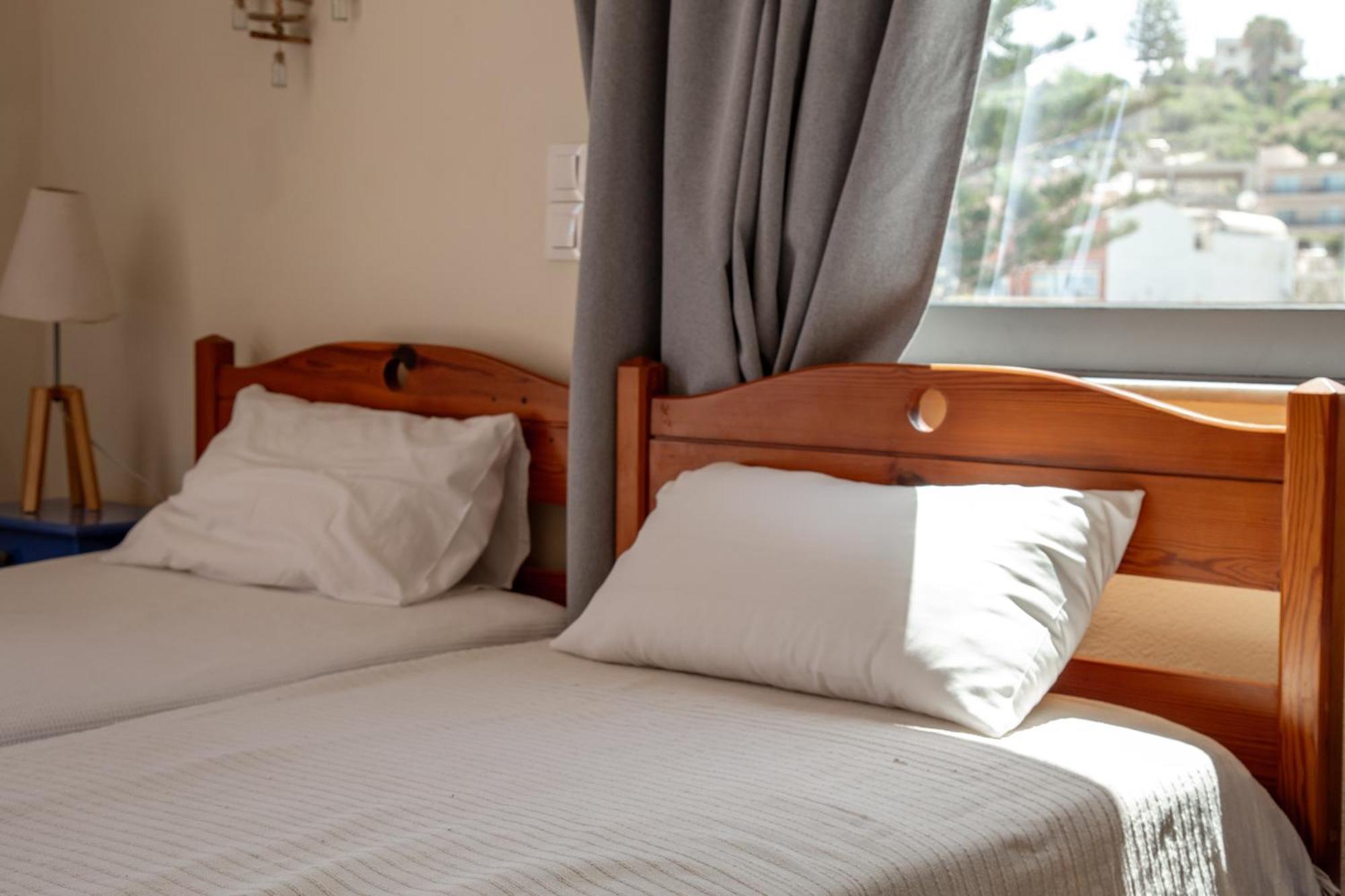 Nefeli Rooms Agia Marina Eksteriør billede
