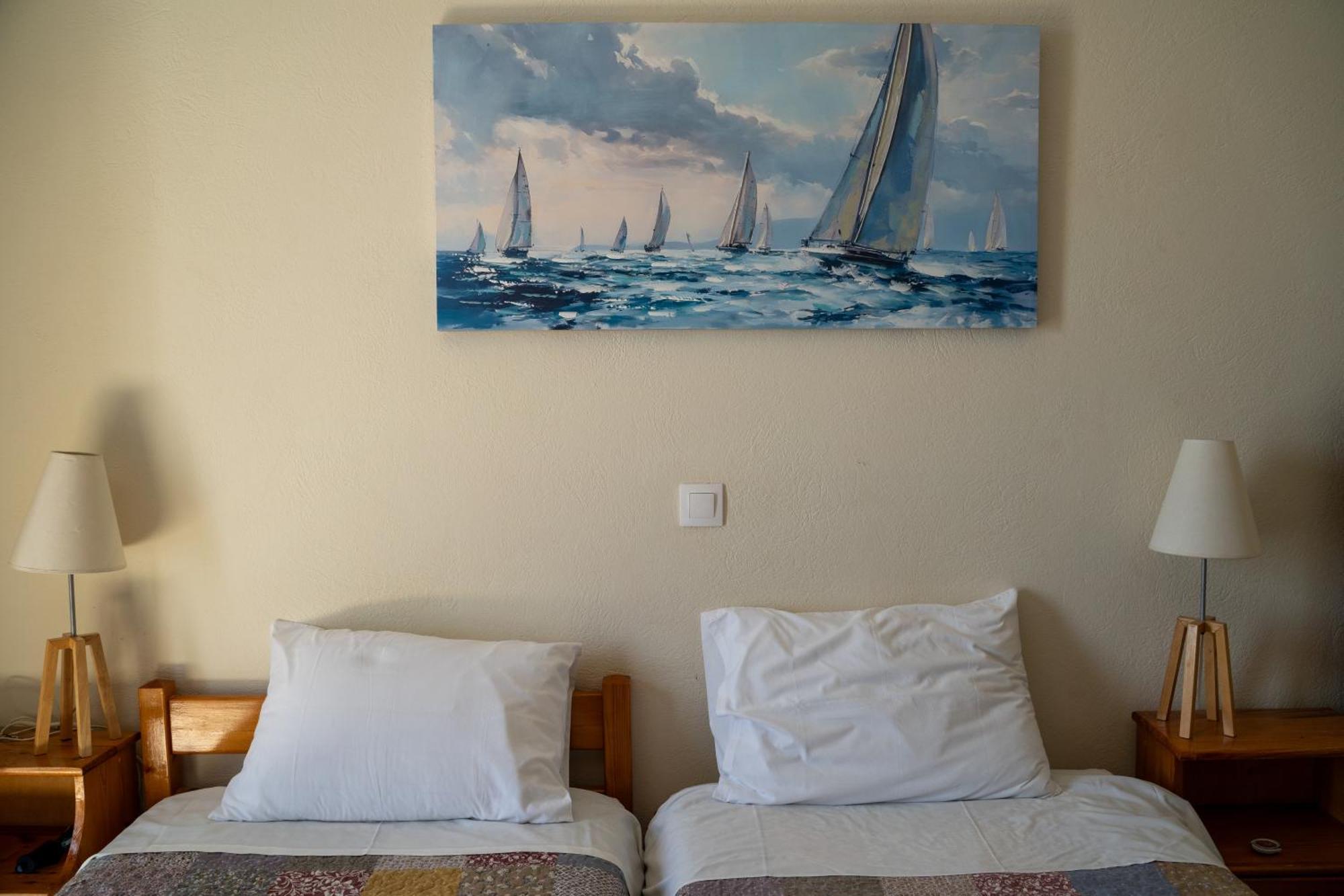 Nefeli Rooms Agia Marina Eksteriør billede