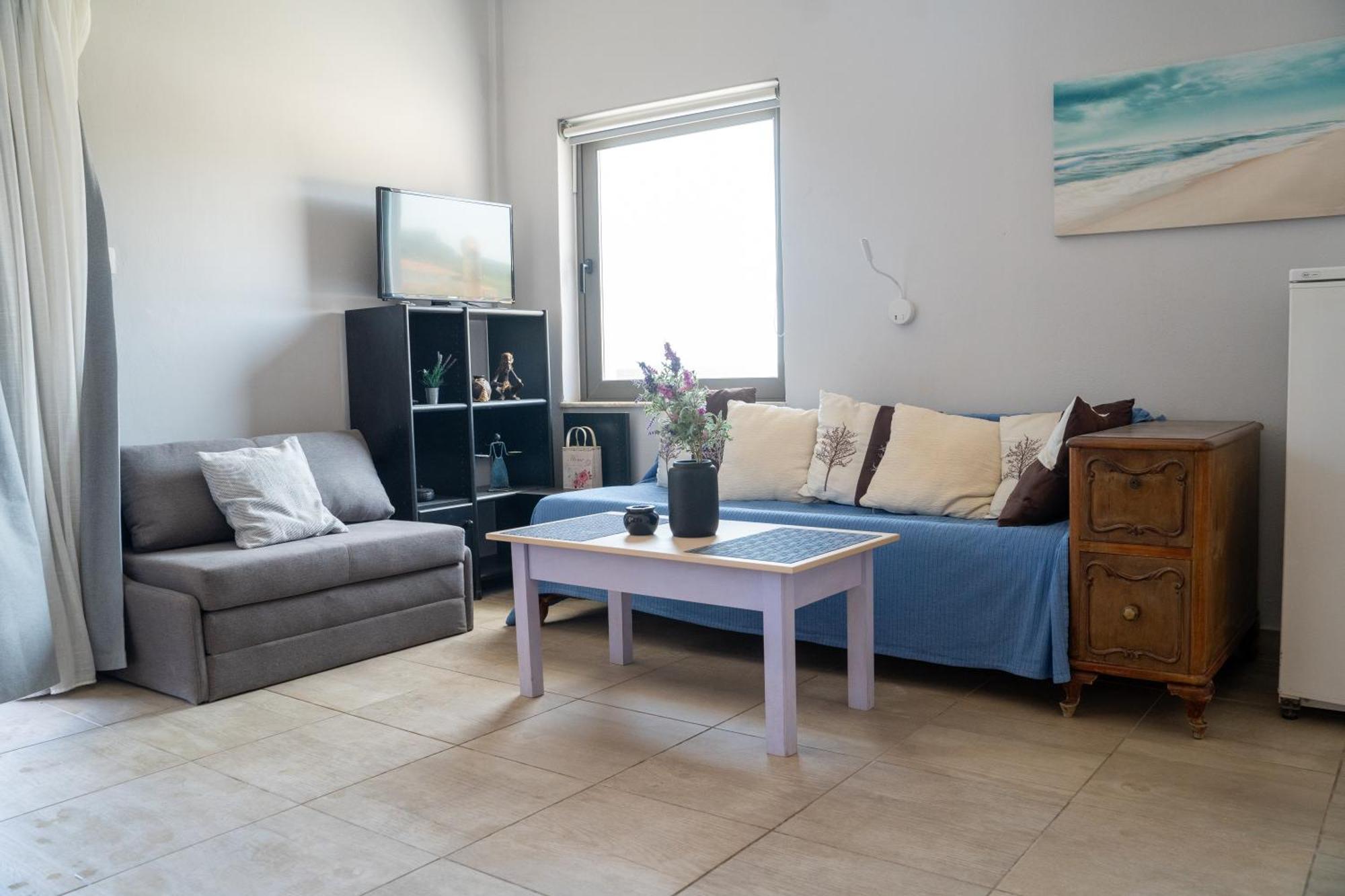 Nefeli Rooms Agia Marina Eksteriør billede